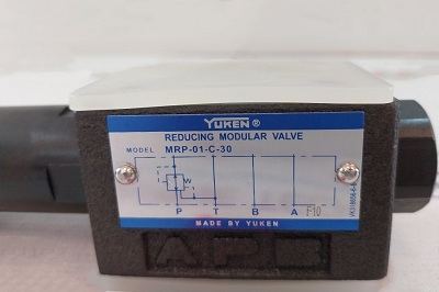 日本油研疊加式減壓閥MRP-01-C-30,MRP-03-H-30型號，參數(shù)說明書